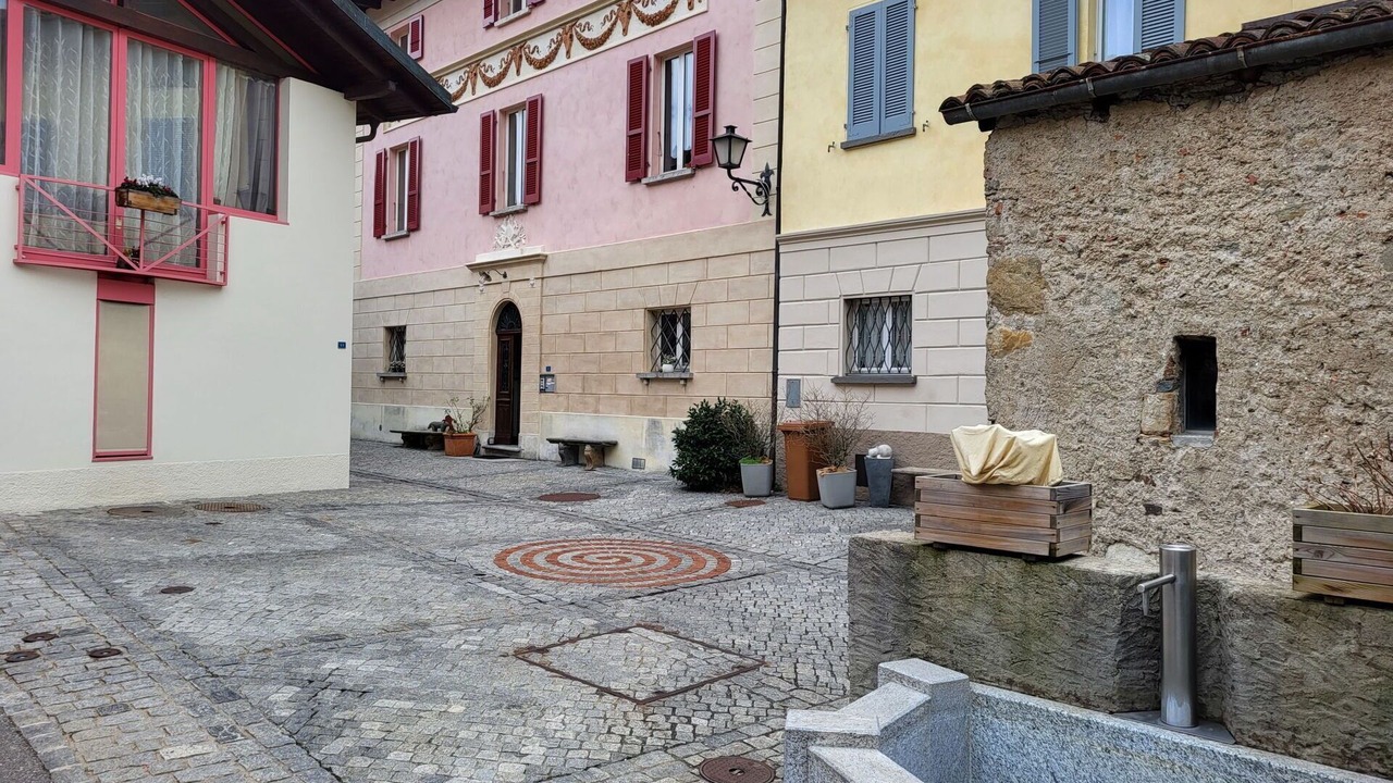 Photo of Others in Manno