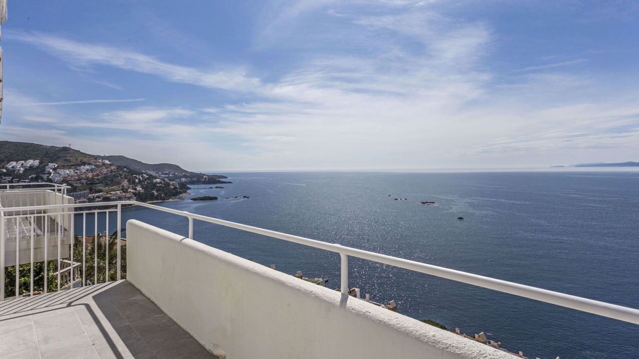 Photo of Patio Balcony in Almadraba-Canyelles