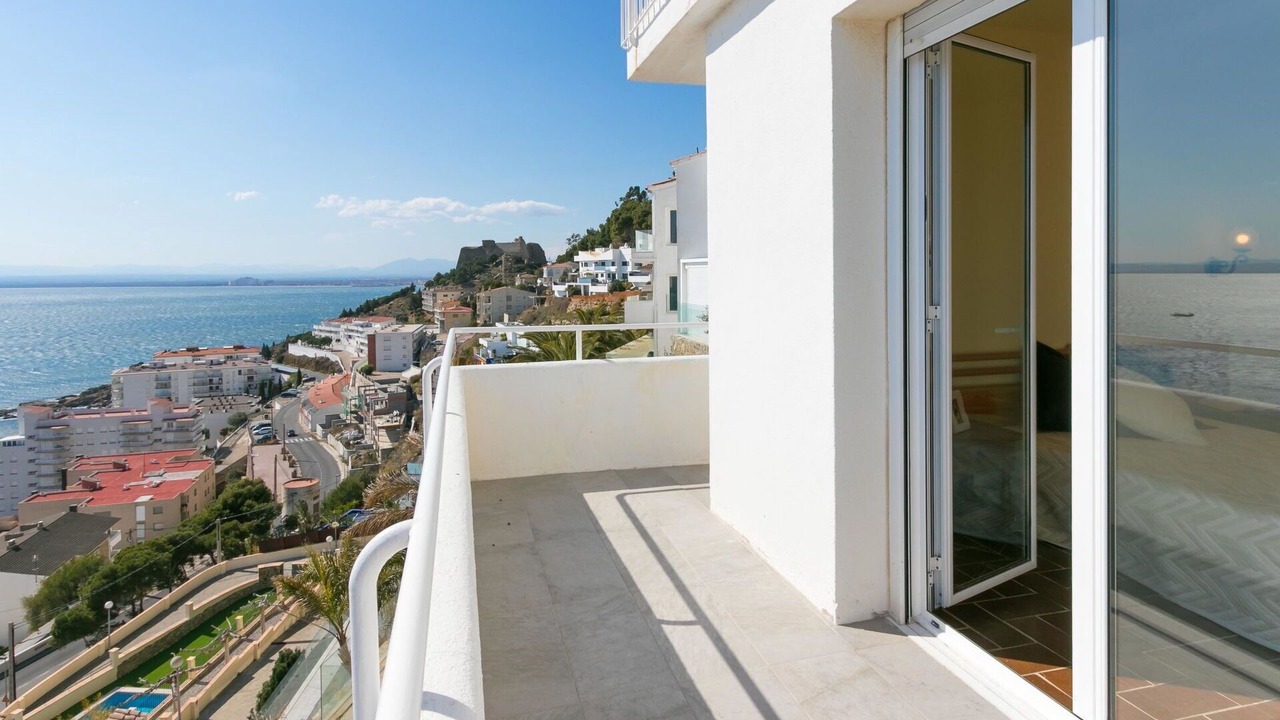 Photo of Patio Balcony in Almadraba-Canyelles