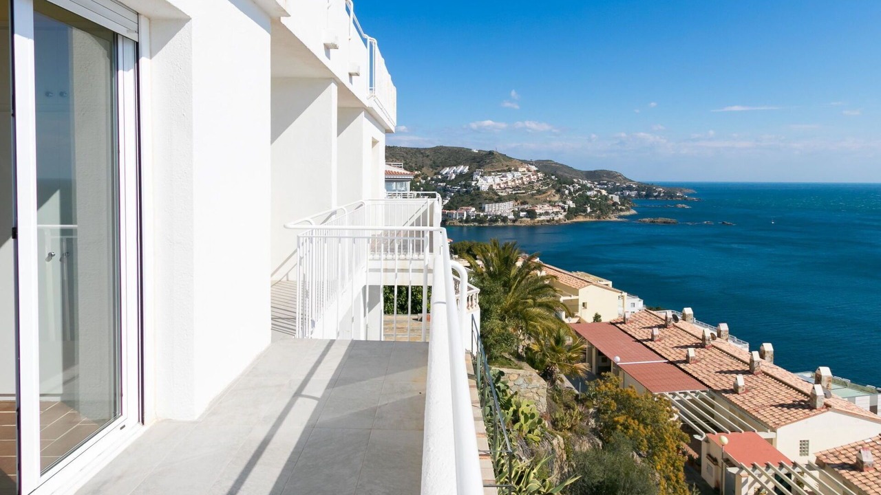 Photo of Patio Balcony in Almadraba-Canyelles