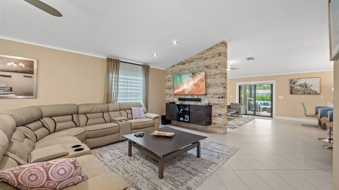Photo of Bedroom in Bonita Shores