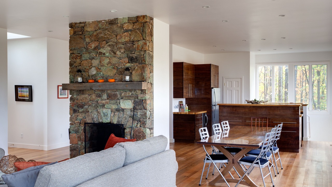 Photo of Livingroom in Cobham