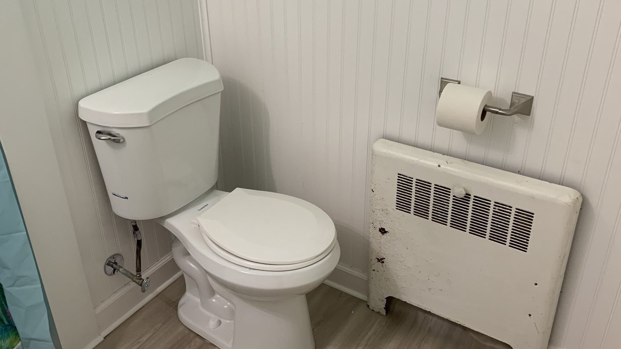 Photo of Bathroom in Willoughby Spit