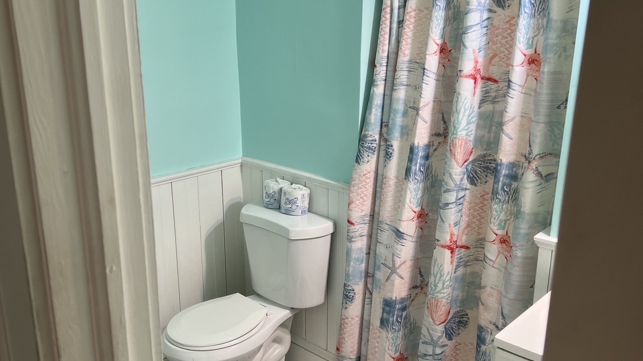 Photo of Bathroom in Willoughby Spit