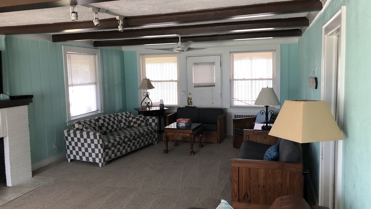 Photo of Bedroom in Willoughby Spit