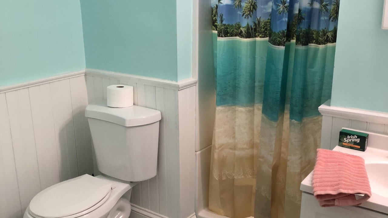 Photo of Bathroom in Willoughby Spit