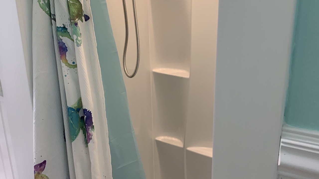 Photo of Bathroom in Willoughby Spit