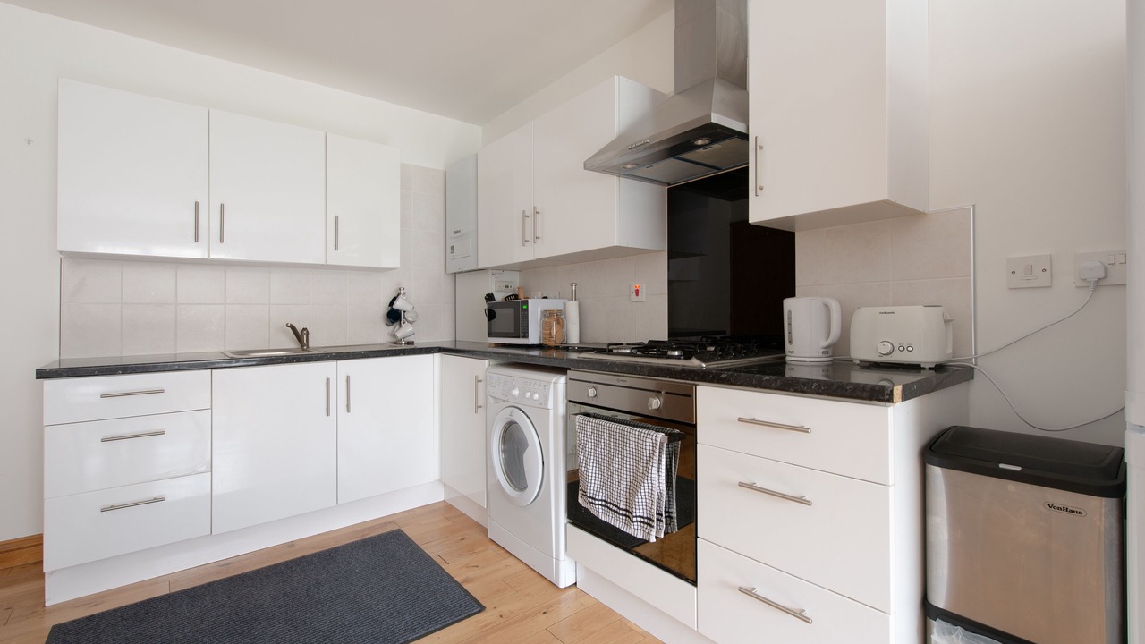 Photo of Kitchen in Wood Green