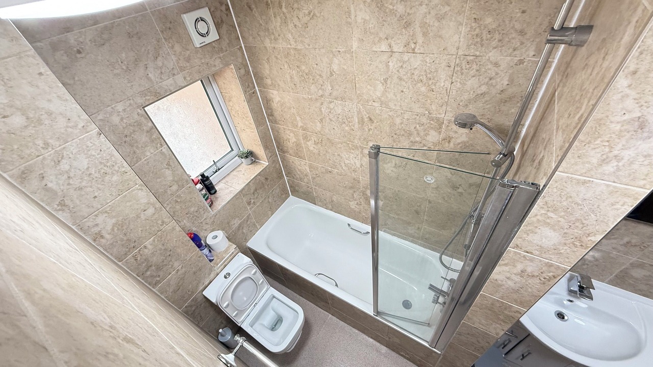 Photo of Bathroom in Wood Green