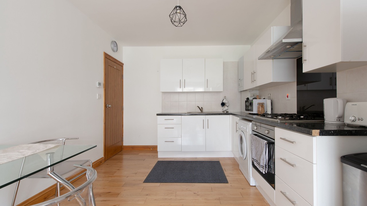 Photo of Kitchen in Wood Green