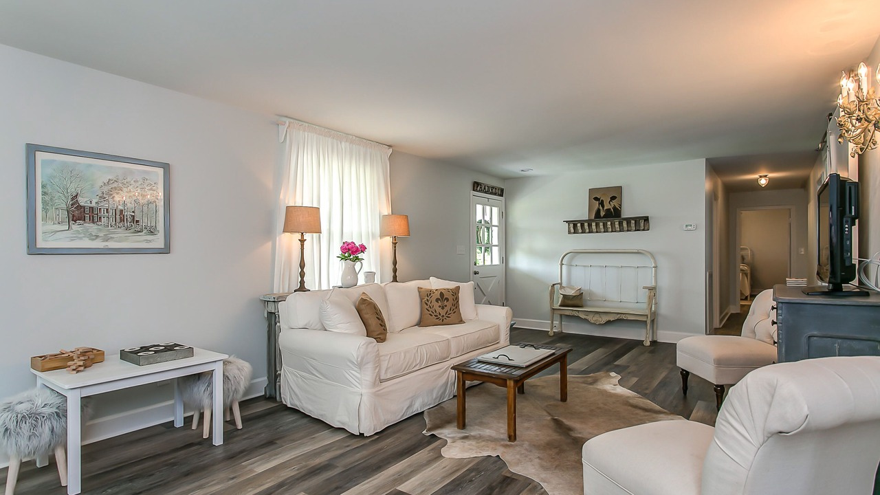 Photo of Livingroom in Franklin