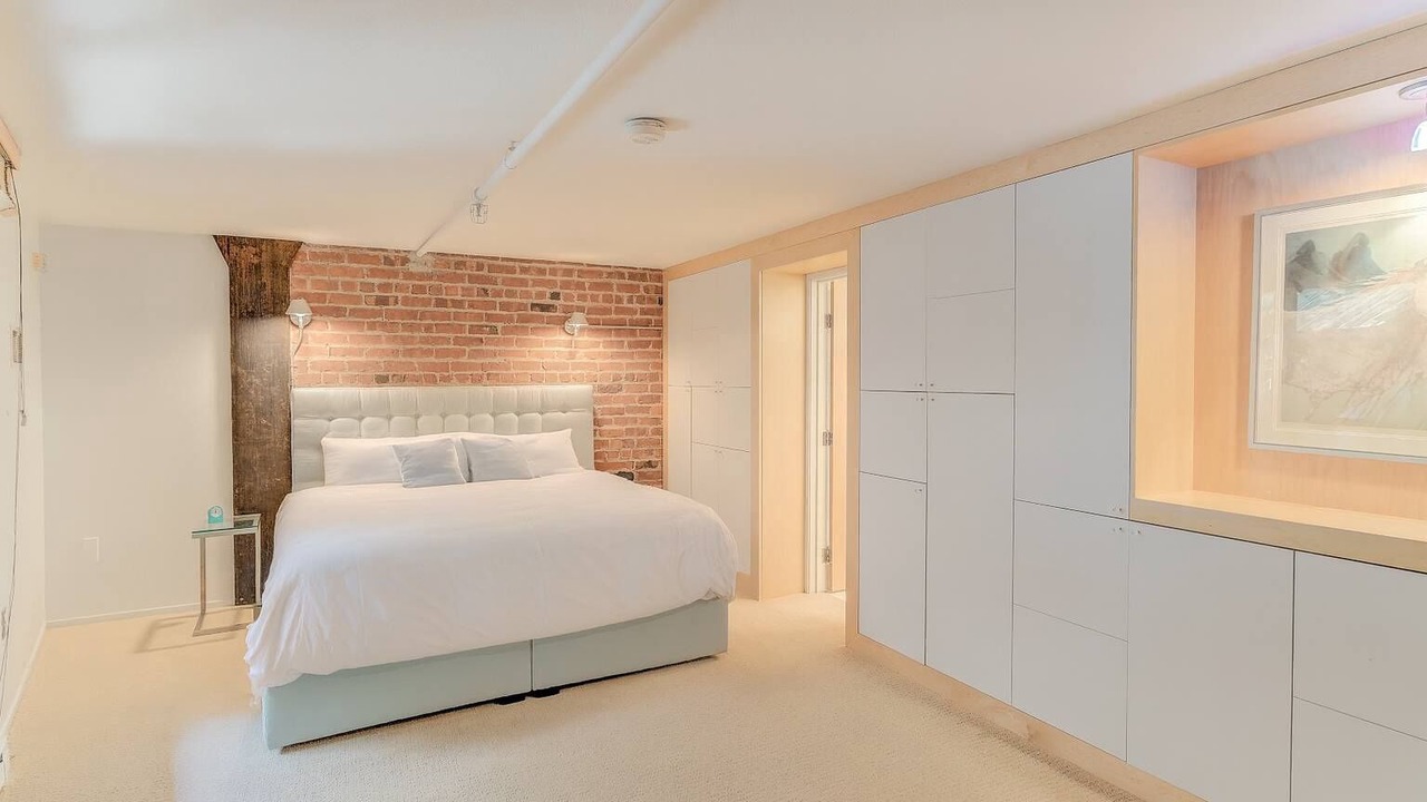 Photo of Bedroom in Rincon Hill