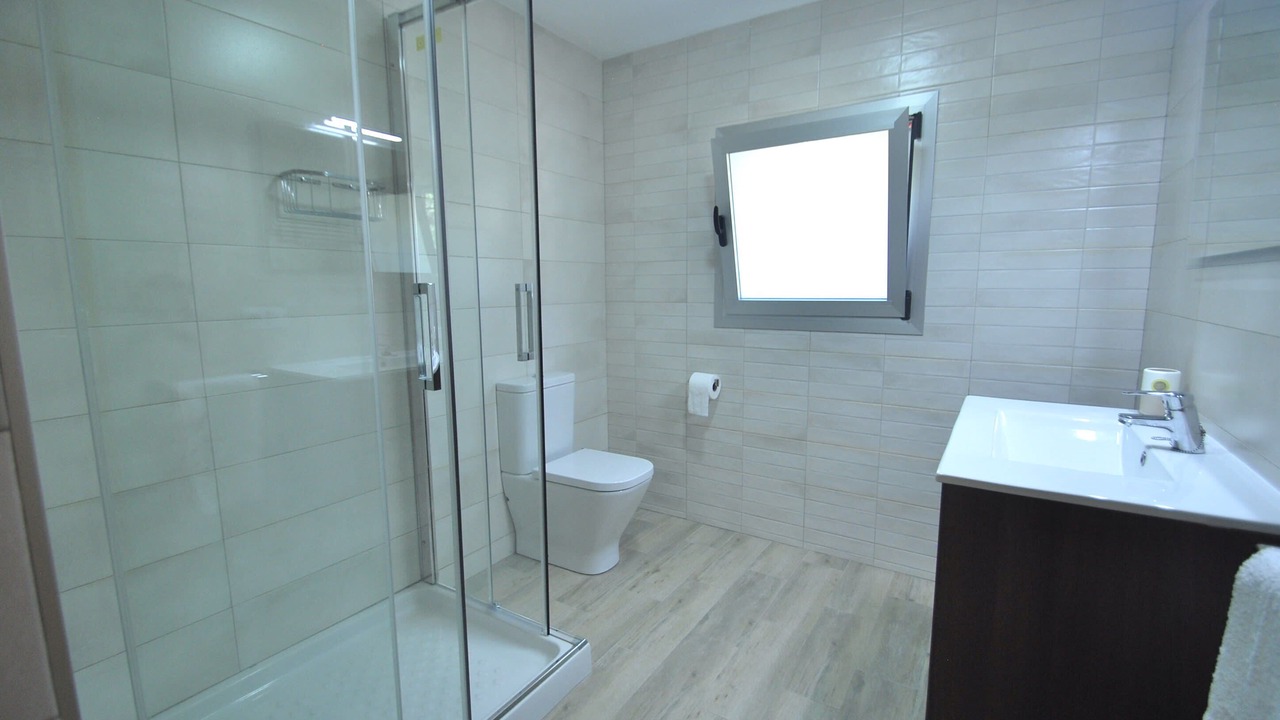 Photo of Bathroom in Barig