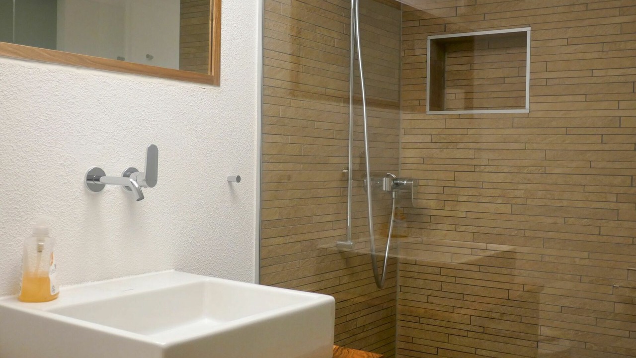 Photo of Bathroom in Negrentino