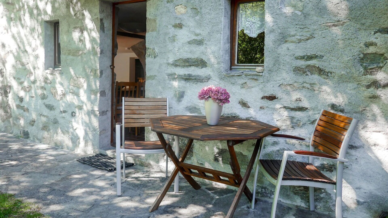 Photo of Outdoor in Negrentino