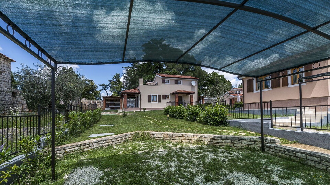 Photo of Outdoor in Farini