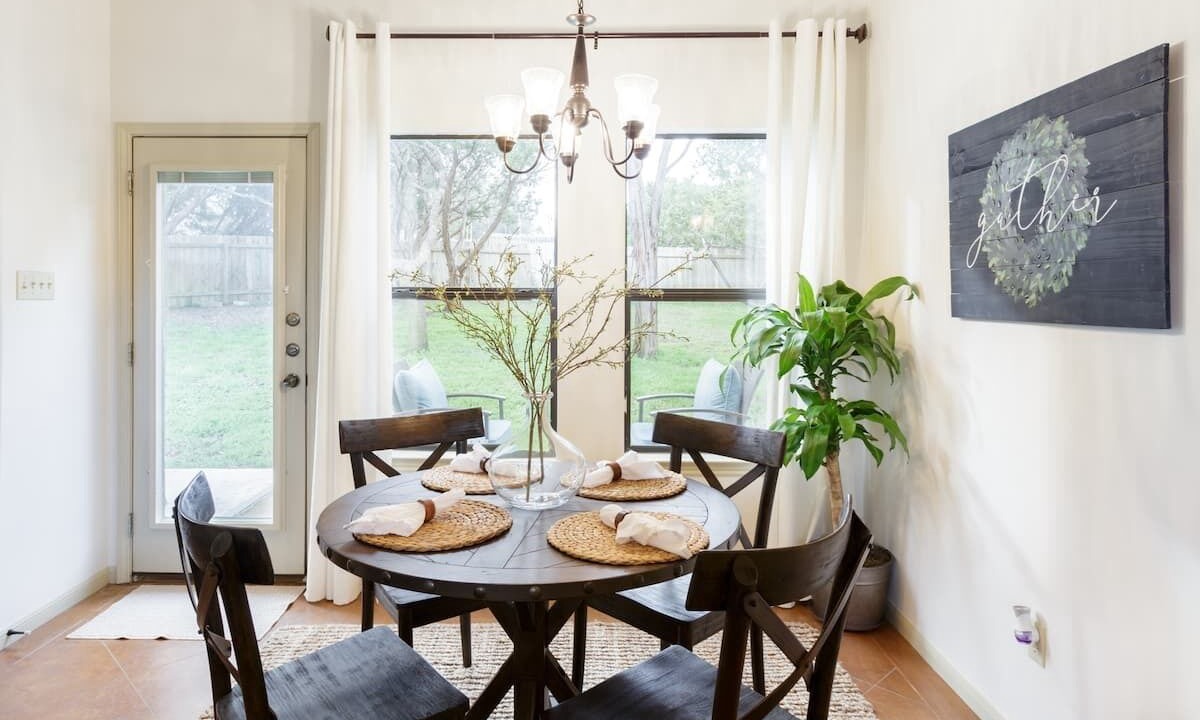 Photo of Livingroom in Dripping Springs
