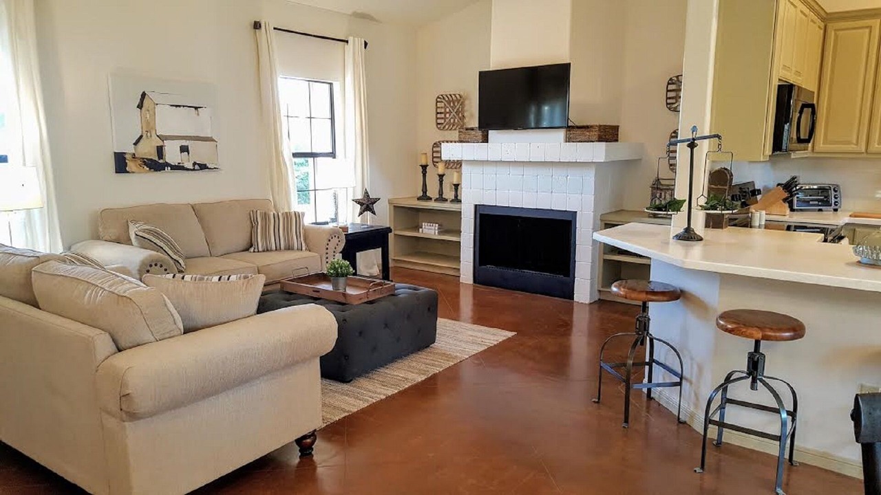 Photo of Livingroom in Dripping Springs