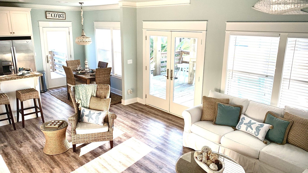 Photo of Bedroom in Crystal Beach
