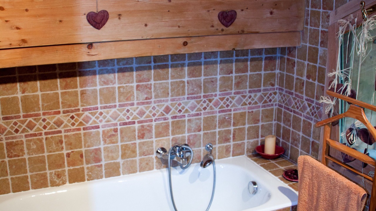 Photo of Bathroom in Demi-Quartier