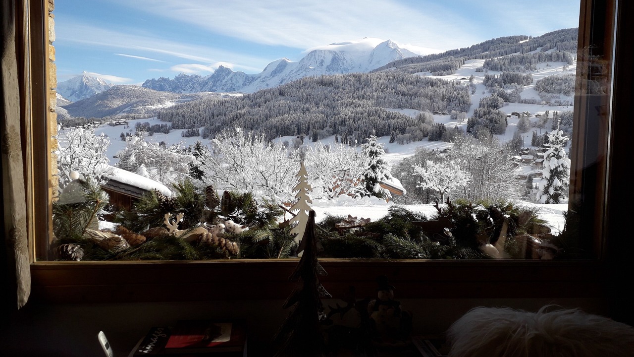 Photo of Others in Demi-Quartier