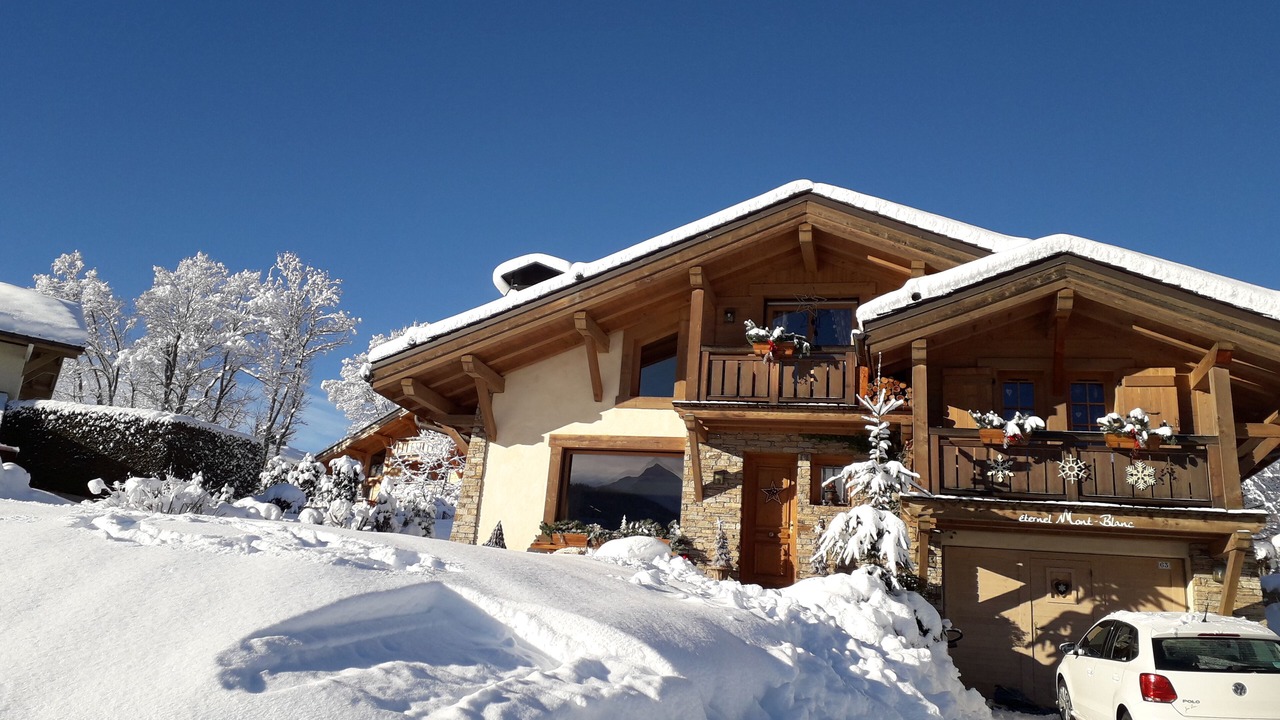 Photo of Outdoor in Demi-Quartier