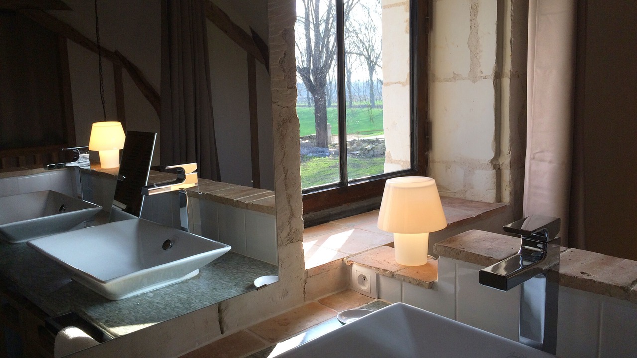 Photo of Bathroom in Cravant-les-Coteaux