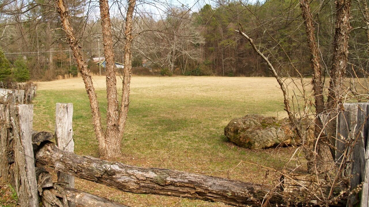 Photo of Others in Clarkesville