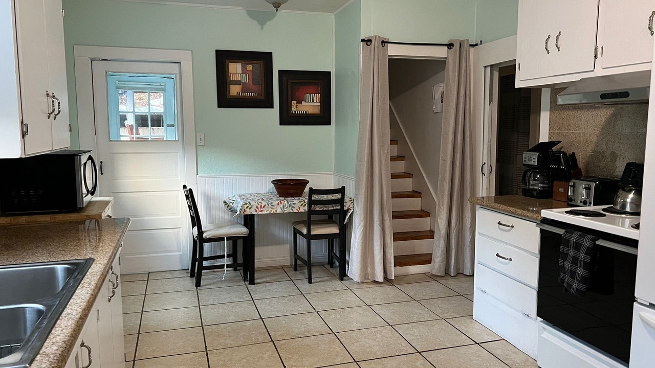 Photo of Kitchen in Dunsmuir