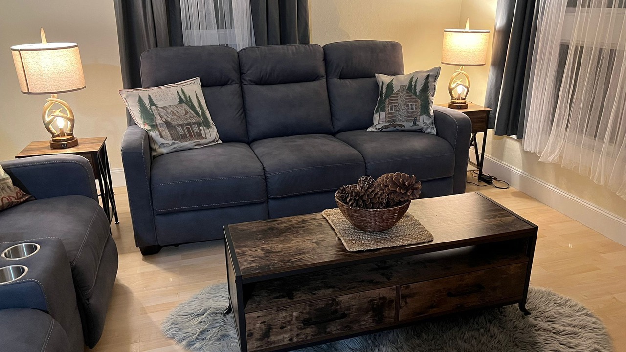 Photo of Livingroom in Dunsmuir