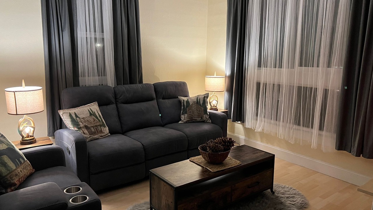 Photo of Livingroom in Dunsmuir