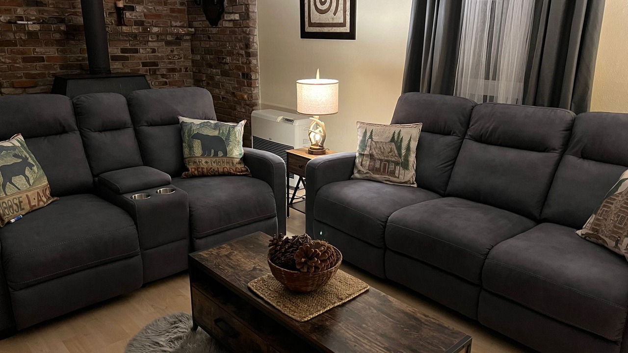 Photo of Livingroom in Dunsmuir