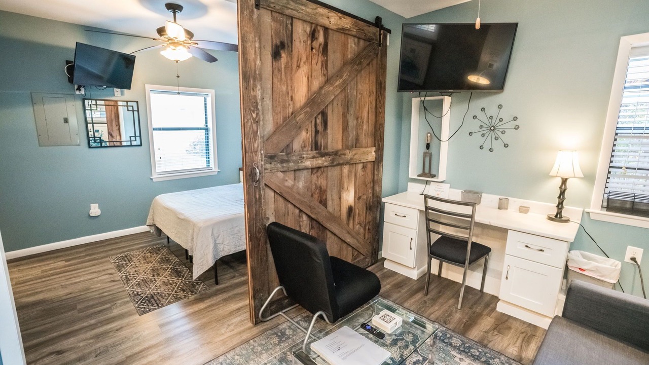 Photo of Bedroom in Tampa Heights