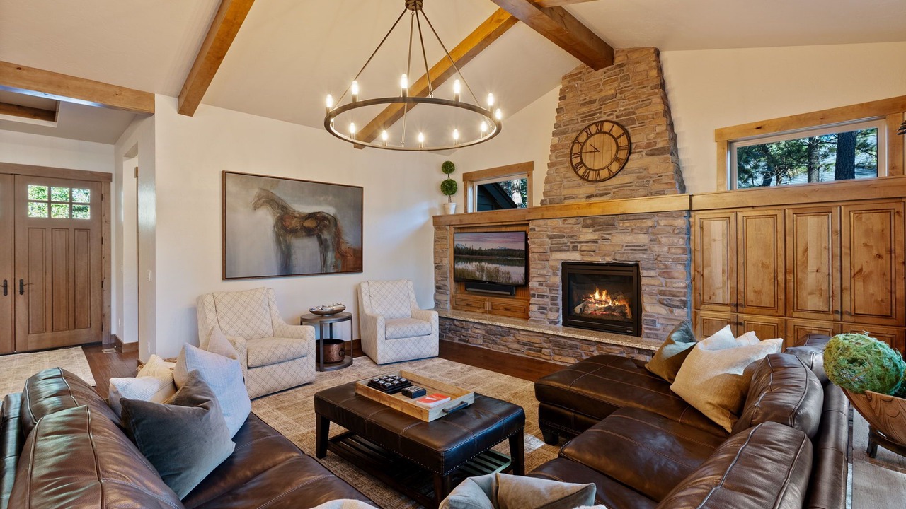 Photo of Livingroom in Sunriver