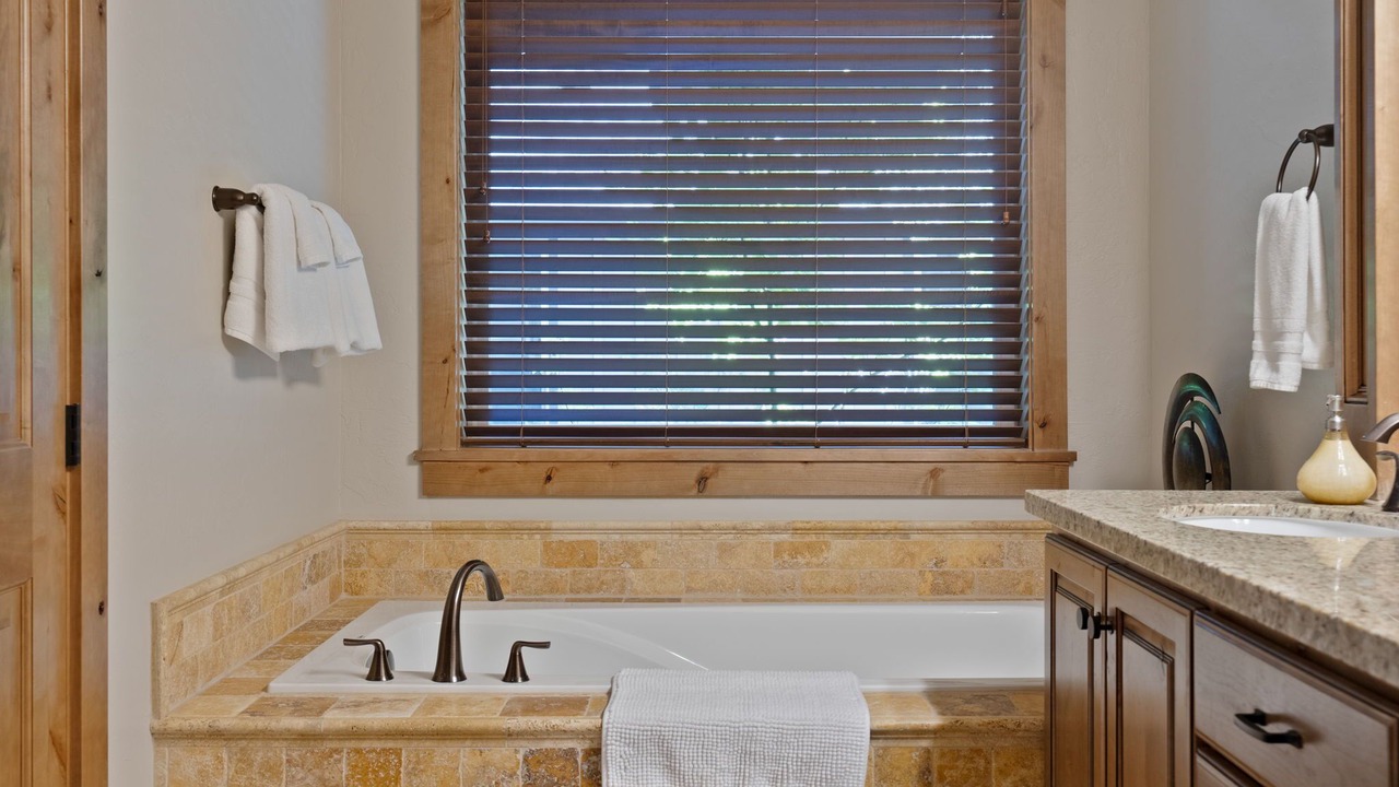 Photo of Bathroom in Sunriver