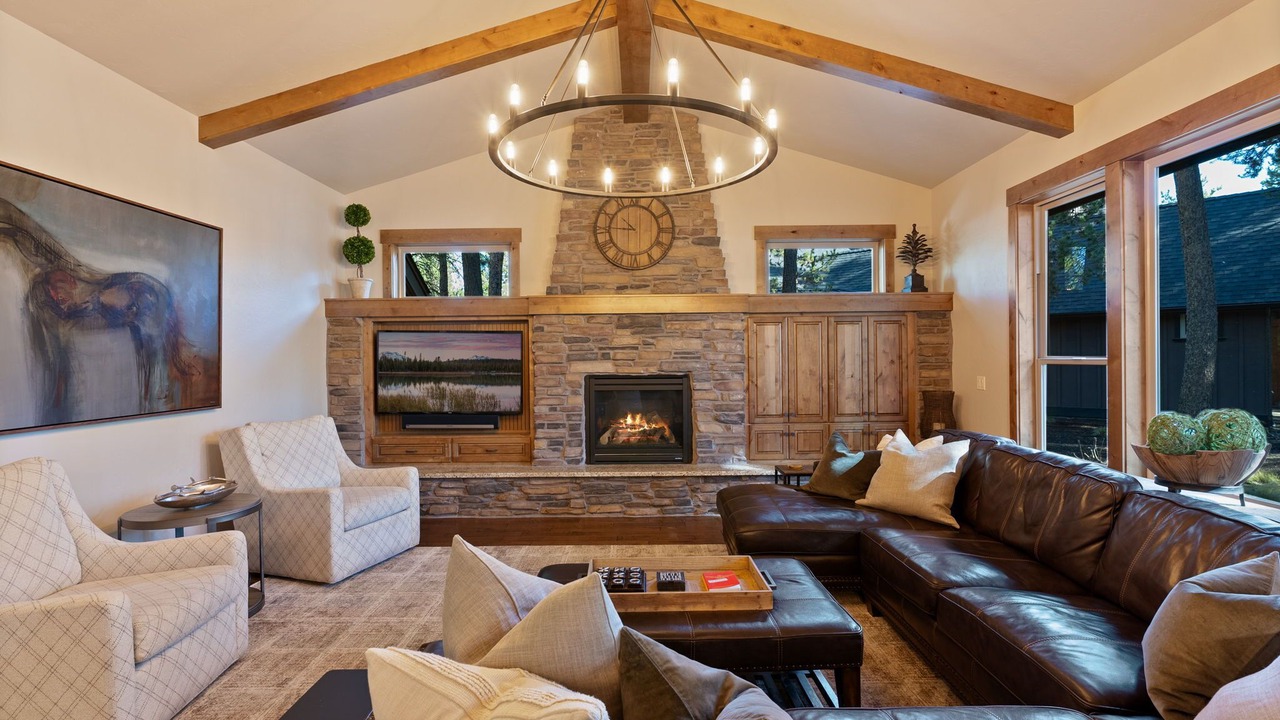 Photo of Livingroom in Sunriver