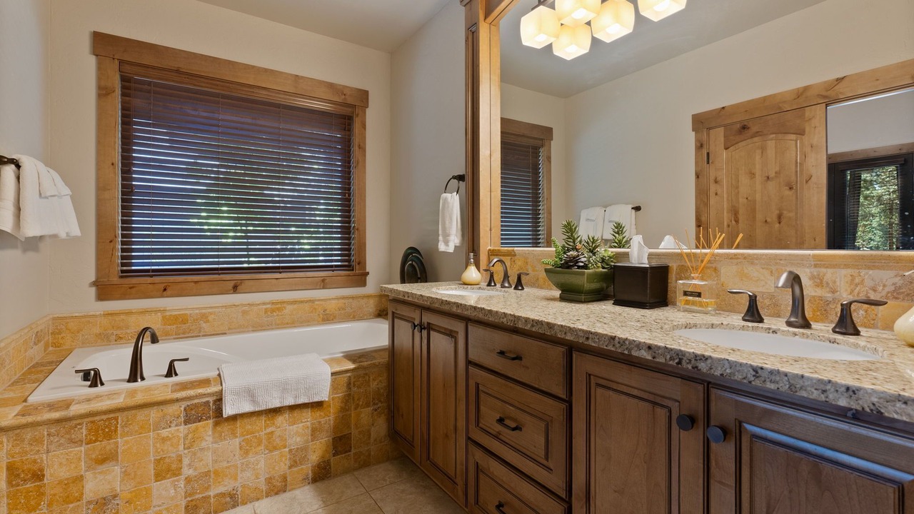 Photo of Bathroom in Sunriver