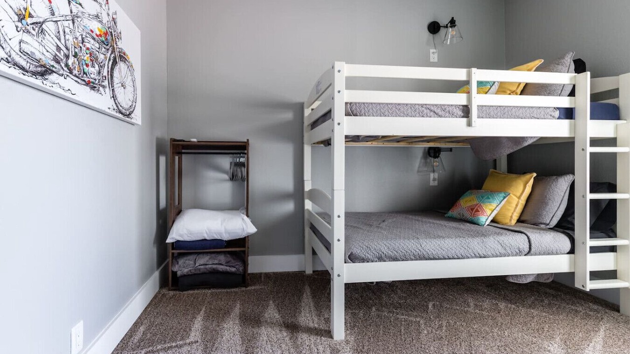 Photo of Bedroom in Peak's Suburban Addition