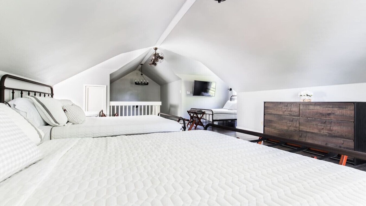 Photo of Bedroom in Peak's Suburban Addition