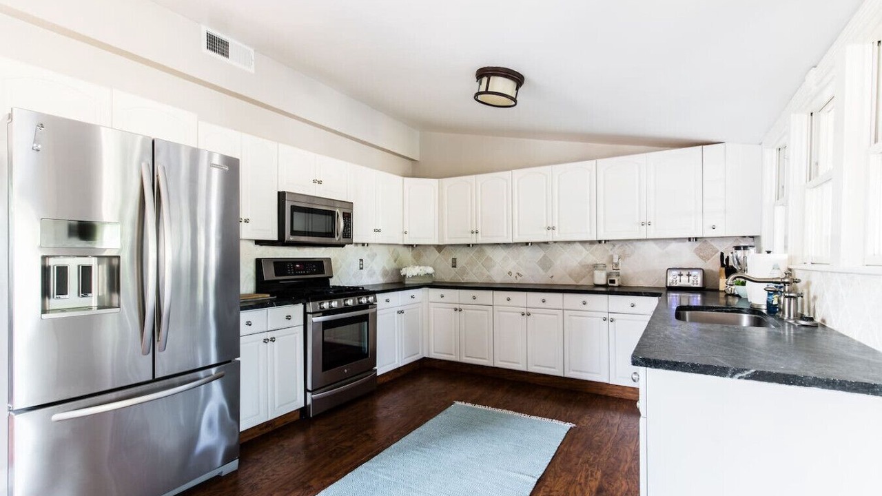 Photo of Kitchen in Peak's Suburban Addition