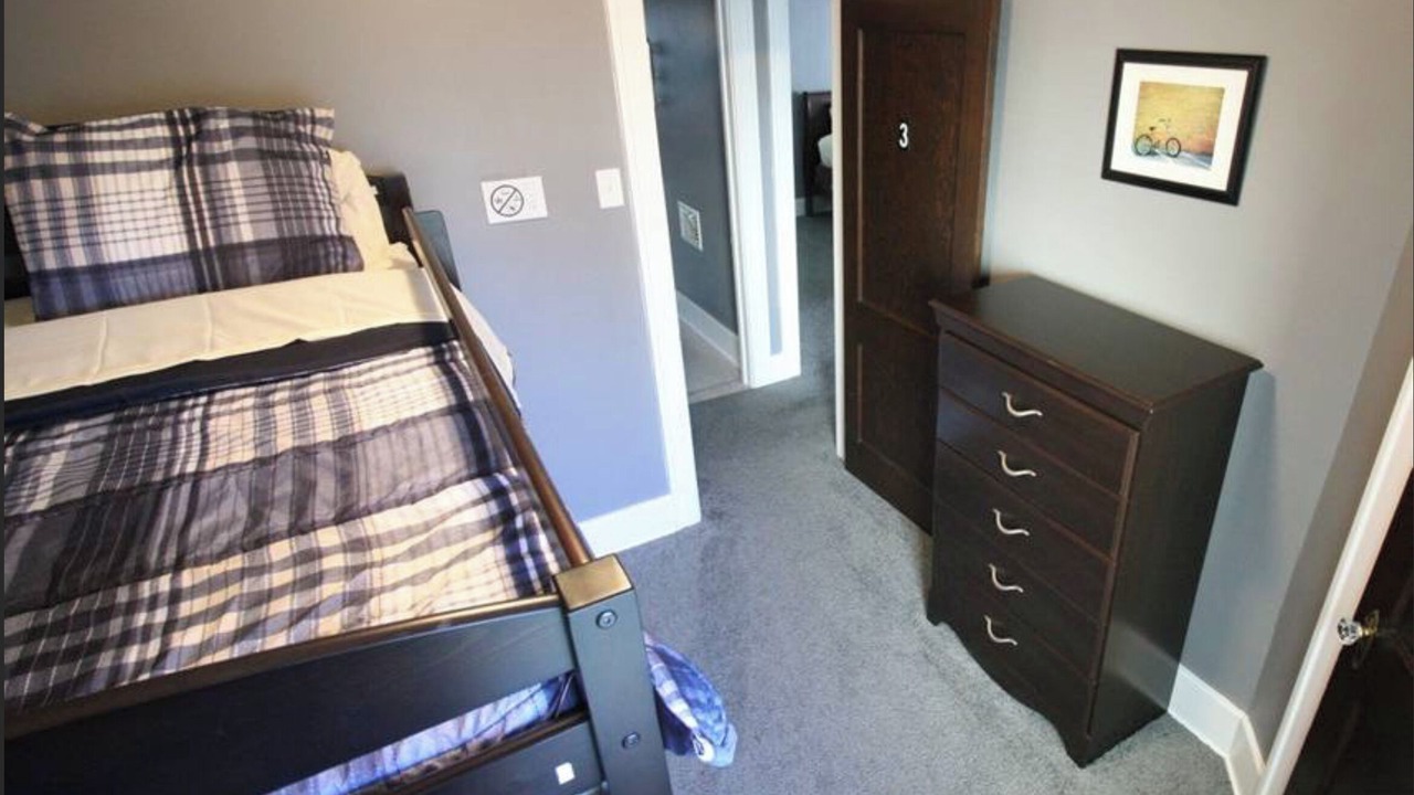 Photo of Bedroom in Niagara Falls