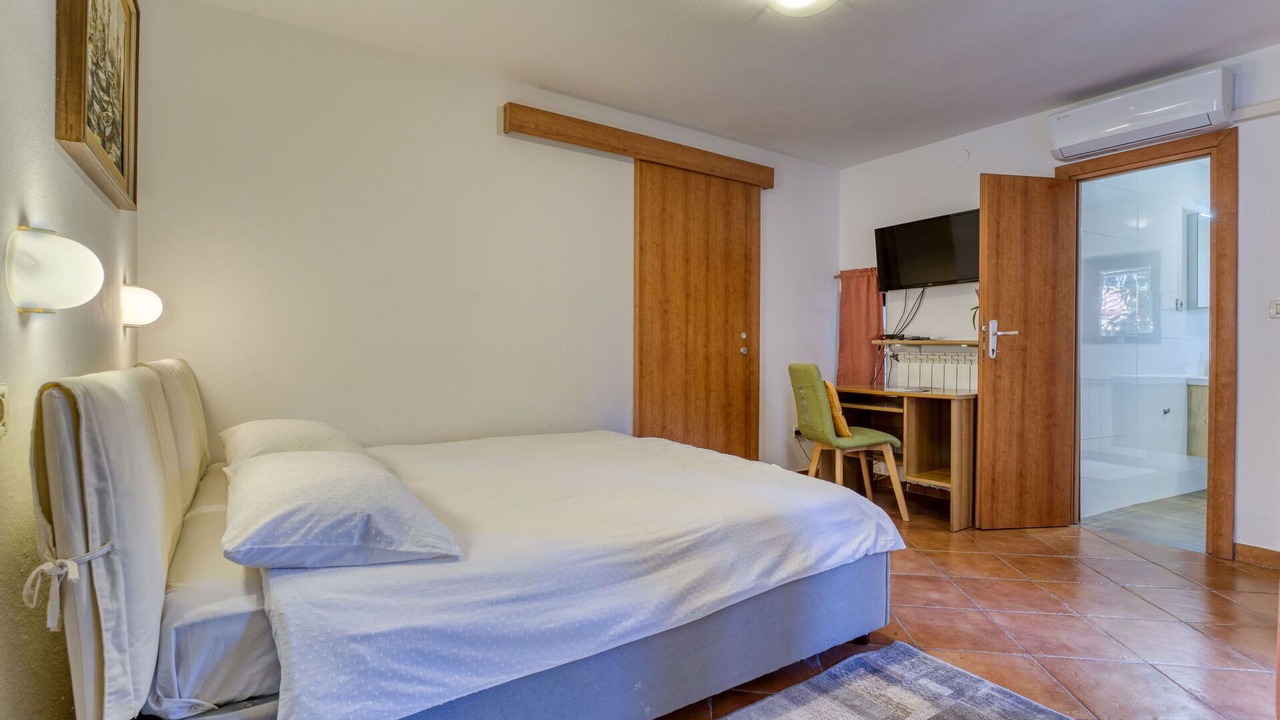Photo of Bedroom in Lovran