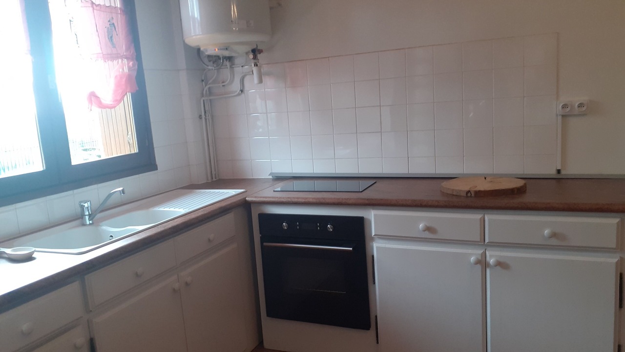 Photo of Kitchen in Saint-Victor-et-Melvieu