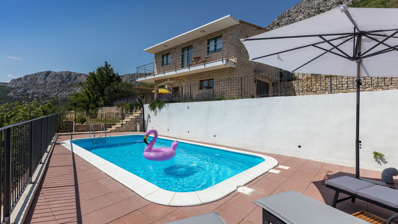 Photo of Outdoor in Klis