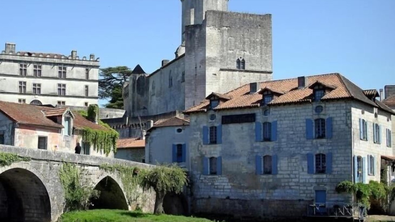 Photo of Others in Saint-Paul-Lizonne