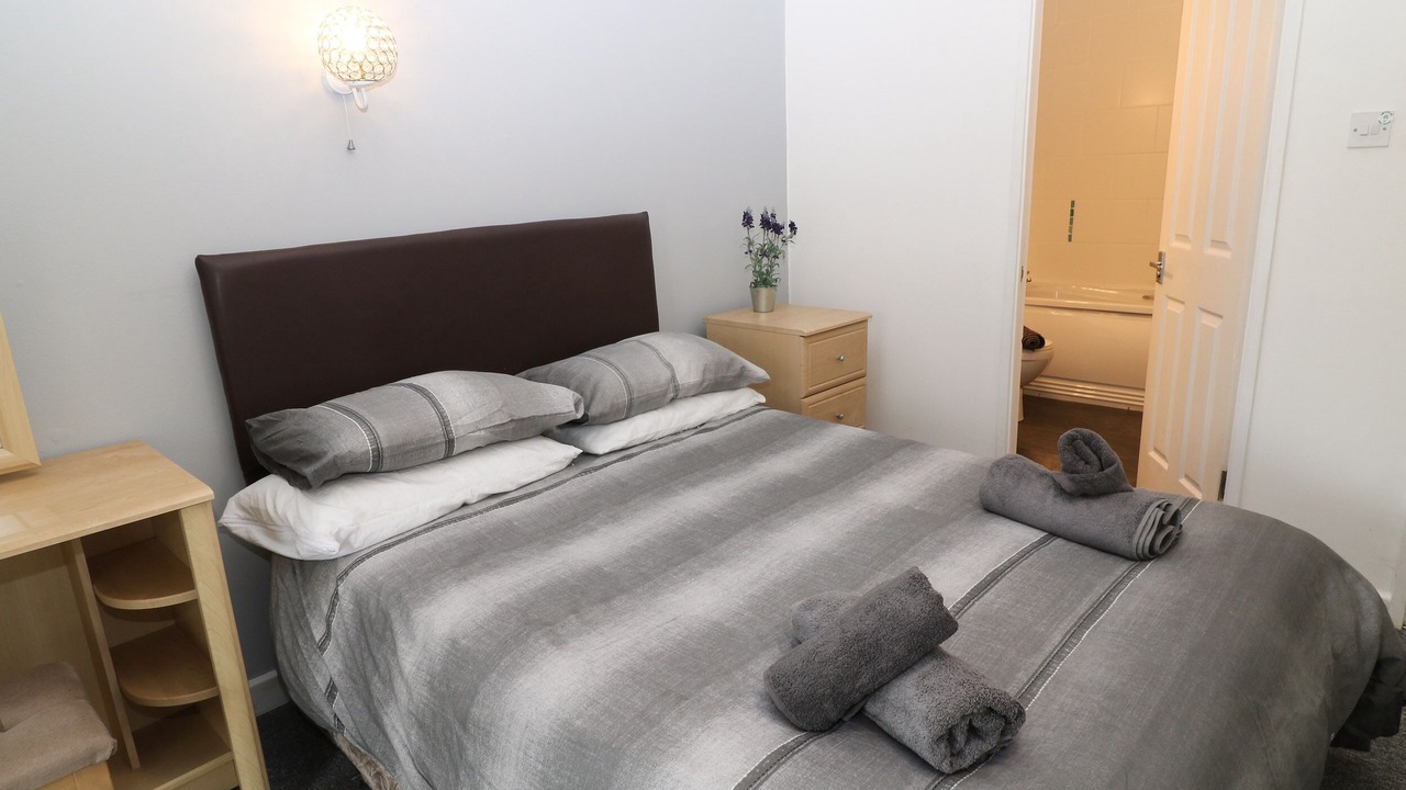 Photo of Bedroom in St. Ann's Chapel