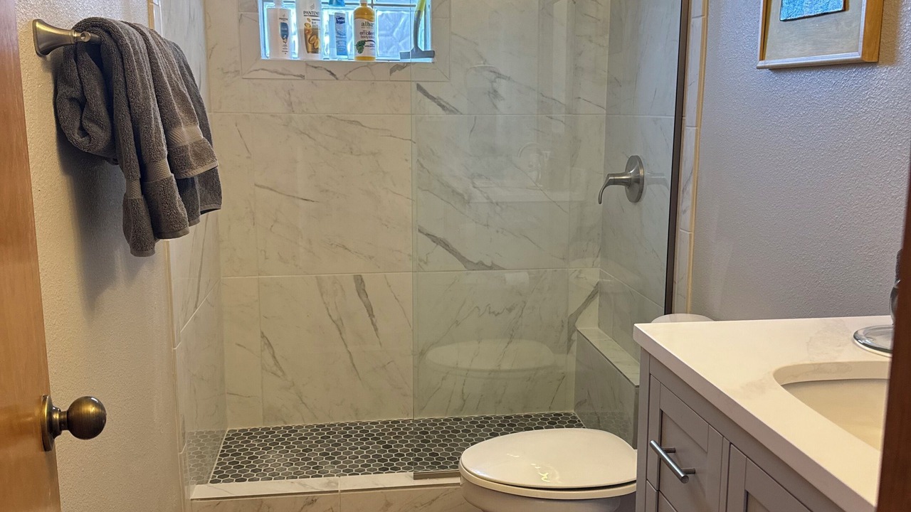 Photo of Bathroom in Eldorado at Santa Fe