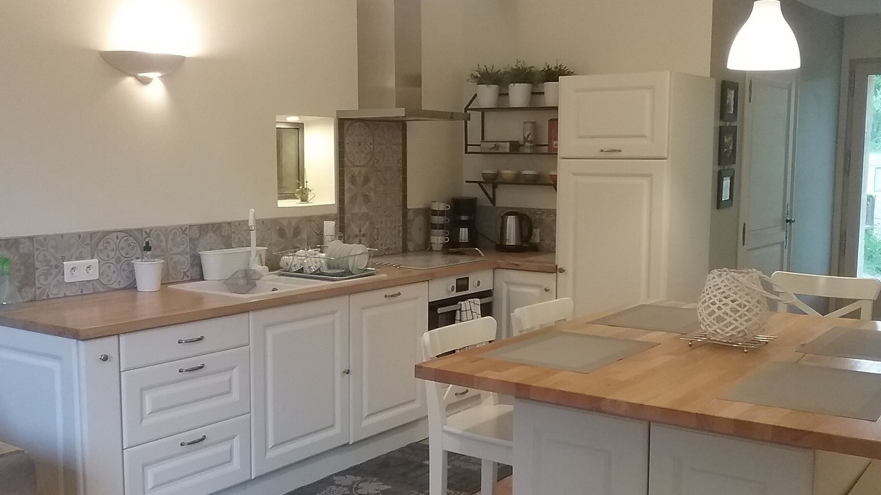 Photo of Kitchen in Saint-Marcel-de-Careiret