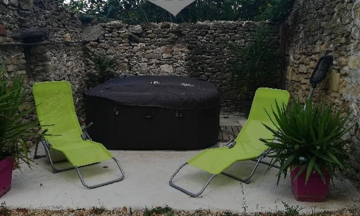 Photo of Outdoor in Saint-Marcel-de-Careiret