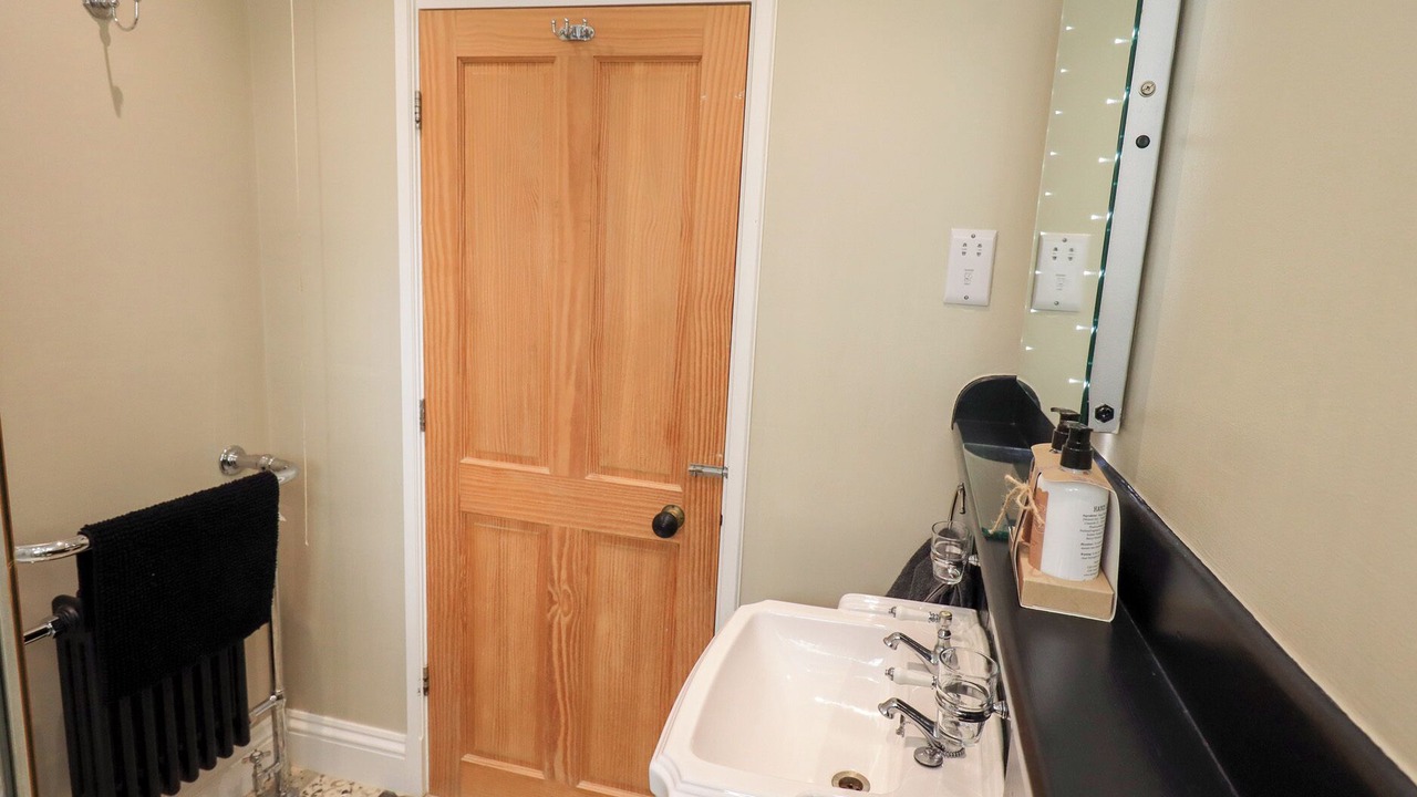 Photo of Bathroom in Ingleton